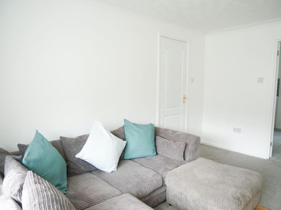 Cosy Four Bed Property With En-Suite Near To Nec Birmingham Airport And The City Экстерьер фото